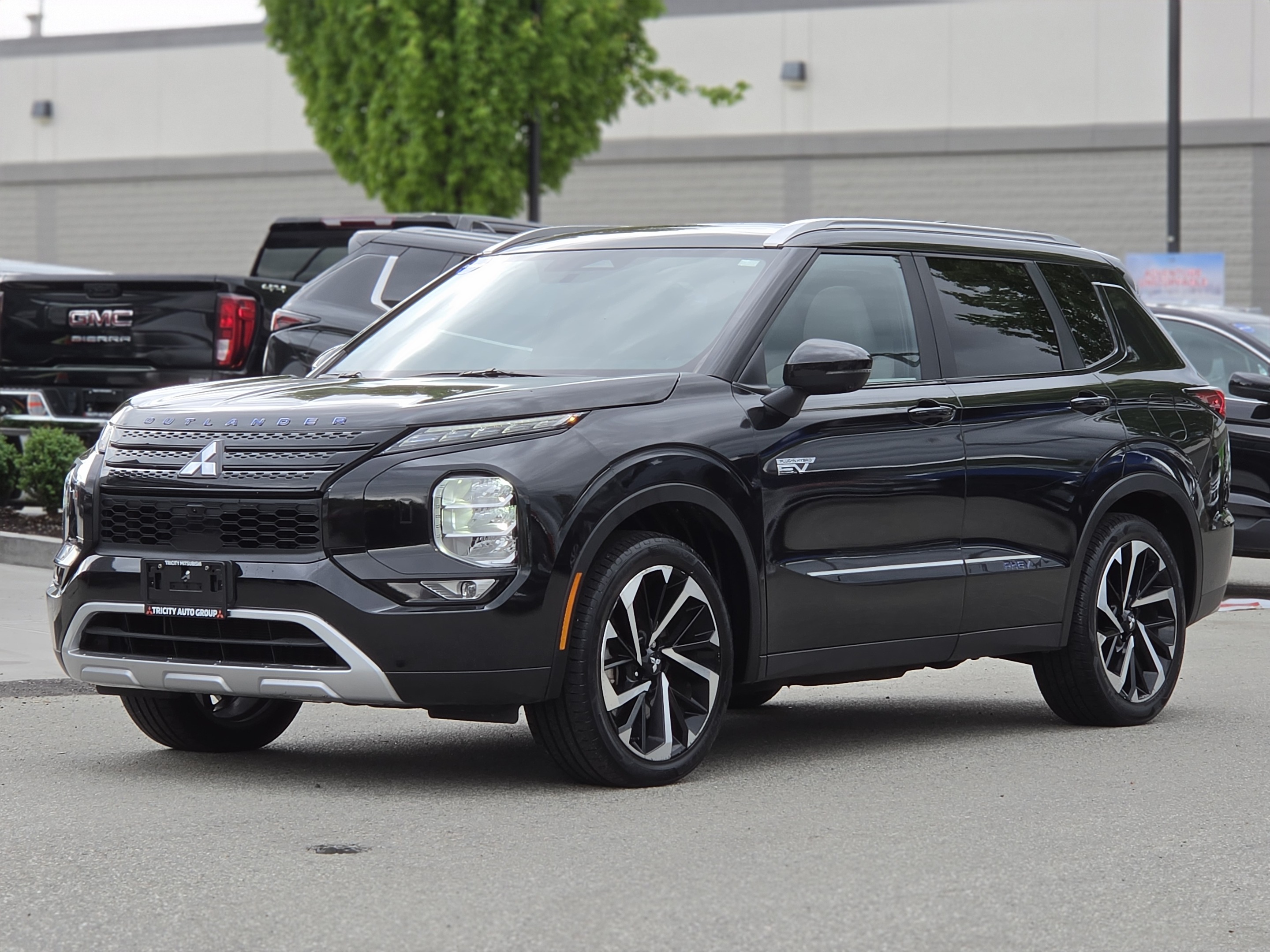 2023 Mitsubishi Outlander PHEV 