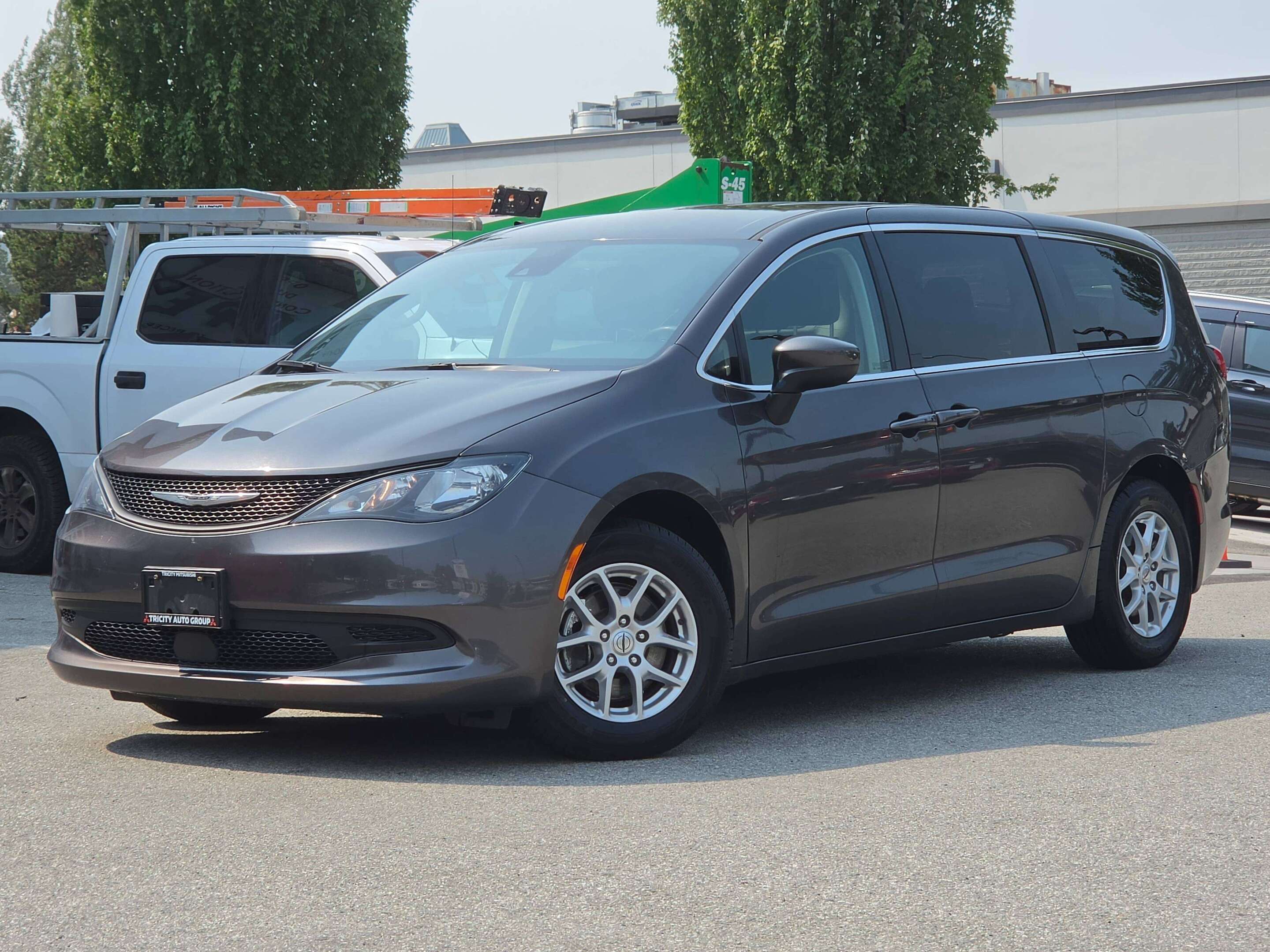 2023 Chrysler Grand Caravan 